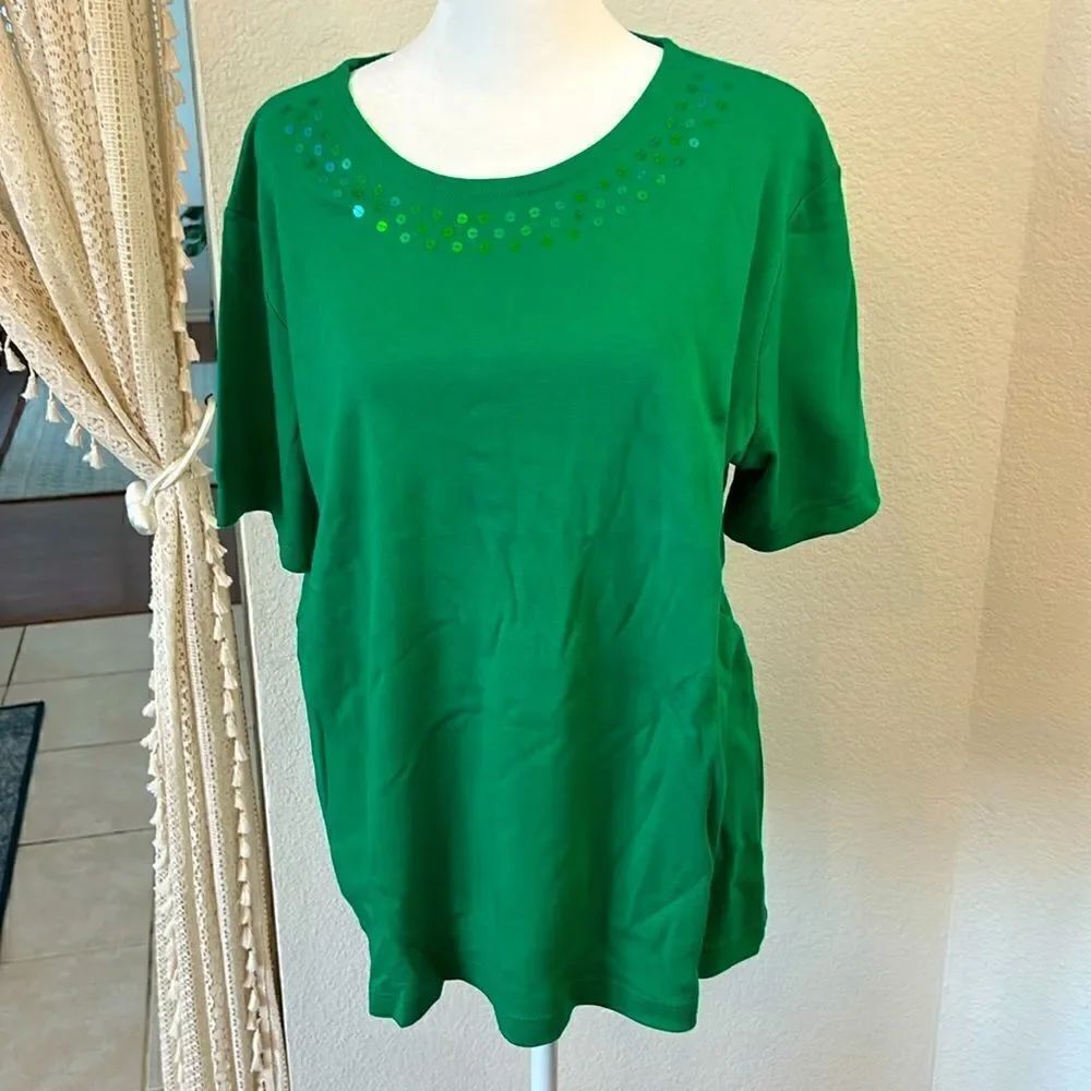 The Quacker Factory Green and Sequin Neckline Short Sleeve T-Shirt - Size Large